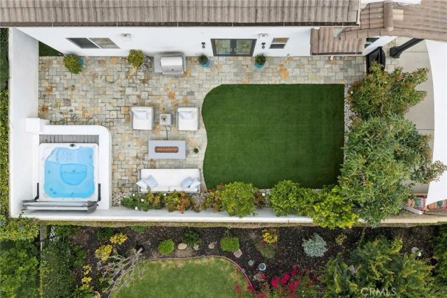 273 Mesa, Costa Mesa, CA 92627