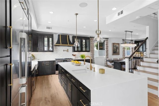 273 Mesa, Costa Mesa, CA 92627