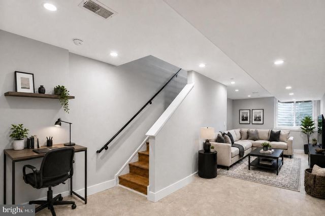 2209 CROSS ST, Philadelphia, PA 19146