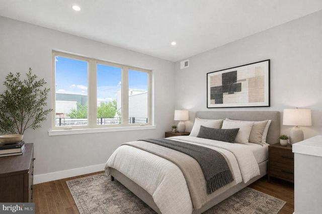 2209 CROSS ST, Philadelphia, PA 19146