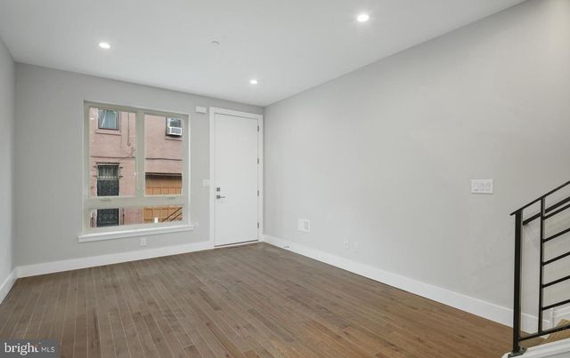 2209 CROSS ST, Philadelphia, PA 19146