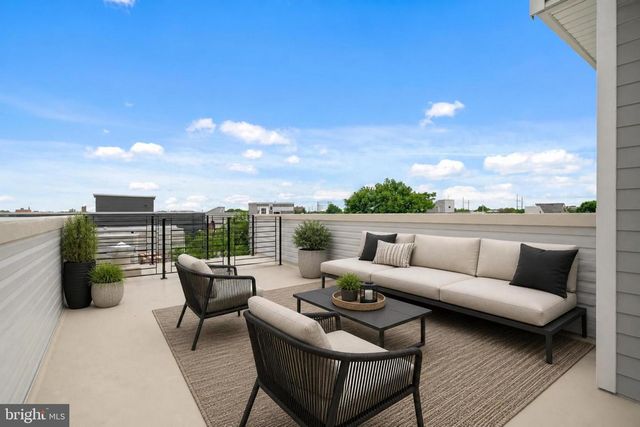2209 CROSS ST, Philadelphia, PA 19146