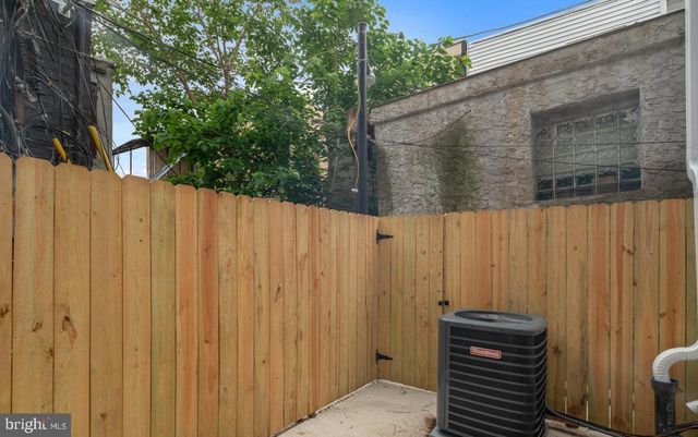 2209 CROSS ST, Philadelphia, PA 19146
