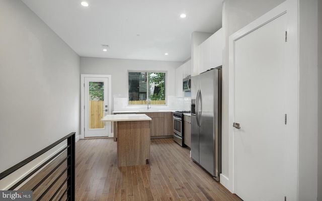 2209 CROSS ST, Philadelphia, PA 19146