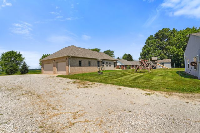 7099 S 1100 W, Jamestown, IN 46147