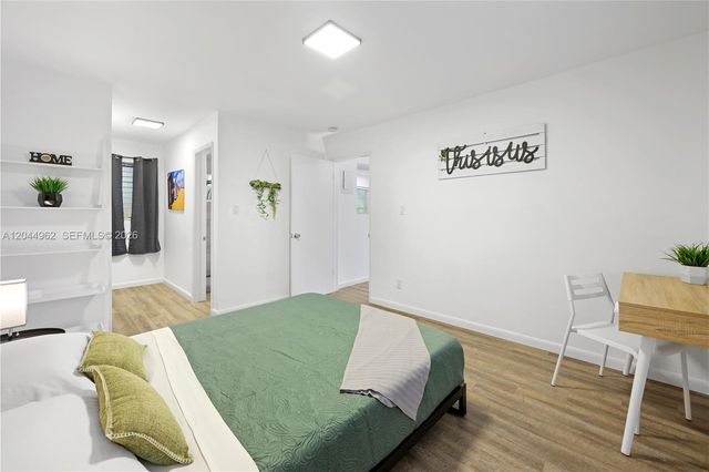 1730 NE 7th Street 15, Fort Lauderdale, FL 33304