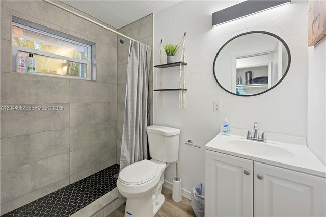 1730 NE 7th Street 15, Fort Lauderdale, FL 33304