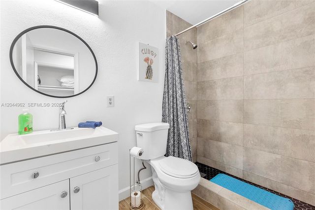 1730 NE 7th Street 15, Fort Lauderdale, FL 33304