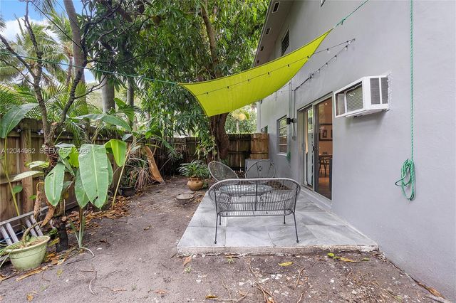 1730 NE 7th Street 15, Fort Lauderdale, FL 33304