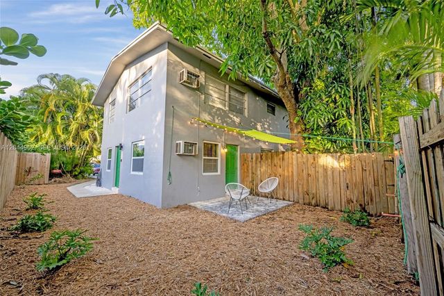 1730 NE 7th Street 15, Fort Lauderdale, FL 33304
