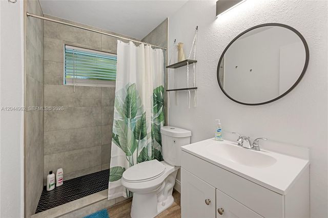 1730 NE 7th Street 15, Fort Lauderdale, FL 33304