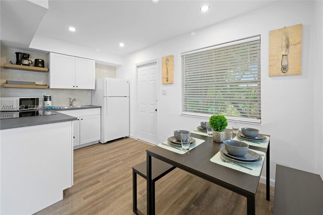 1730 NE 7th Street 15, Fort Lauderdale, FL 33304