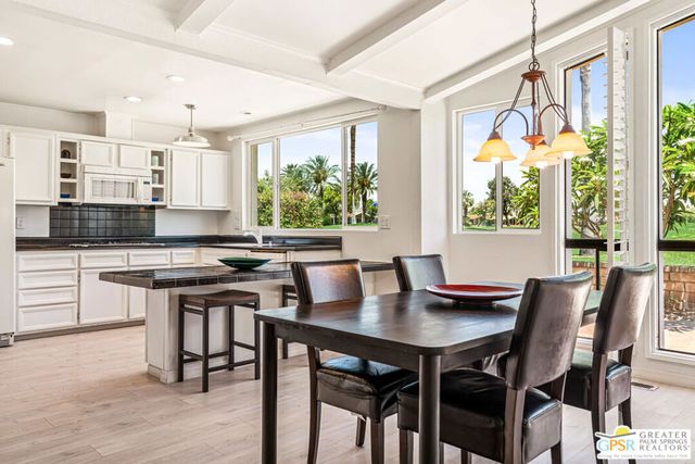 73450 Country Club Drive 124, Palm Desert, CA 92260