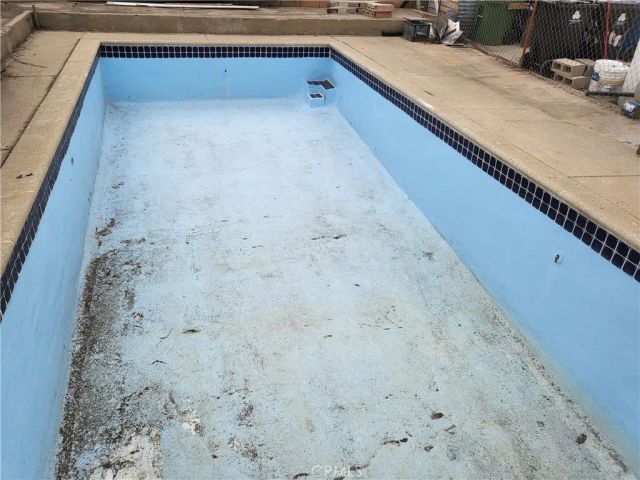 10842 Saticoy Street, Sun Valley, CA 91352