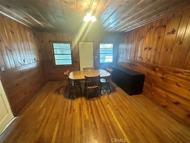 10842 Saticoy Street, Sun Valley, CA 91352