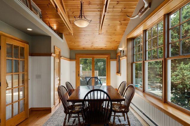 18 Holly St, Gloucester, MA 01930