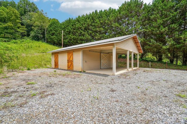 50 Glance Cove Road, Clyde, NC 28721