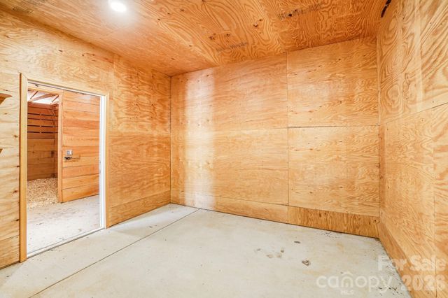50 Glance Cove Road, Clyde, NC 28721