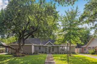 2514 Briarbrook Drive, Houston, TX 77042