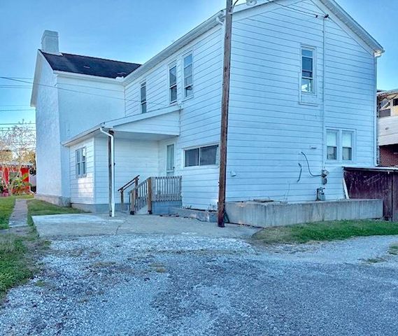 103 W Miami Street, Brooksville, KY 41004