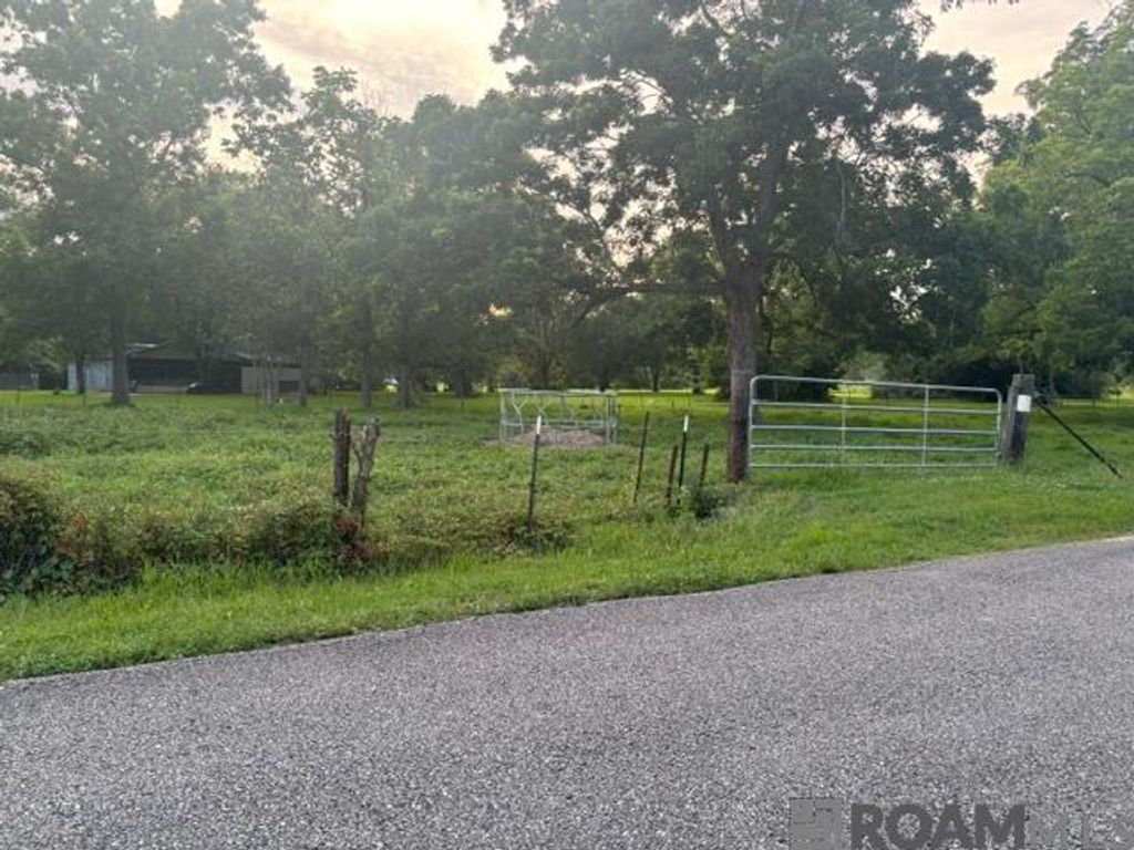 C-3 Privacy Ln, Gonzales, LA 70737