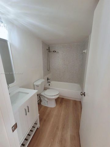 2025 NE 164th St 816, North Miami Beach, FL 33162