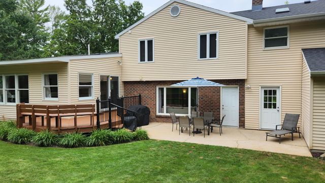 1538 Hillsboro Avenue SE, Grand Rapids, MI 49546