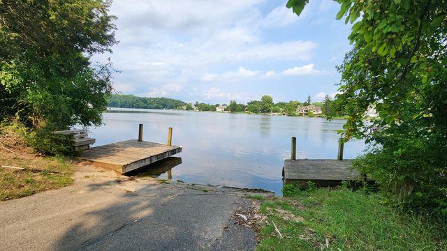 1538 Hillsboro Avenue SE, Grand Rapids, MI 49546