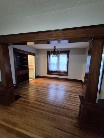 541 S Huttig Avenue, Independence, MO 64053