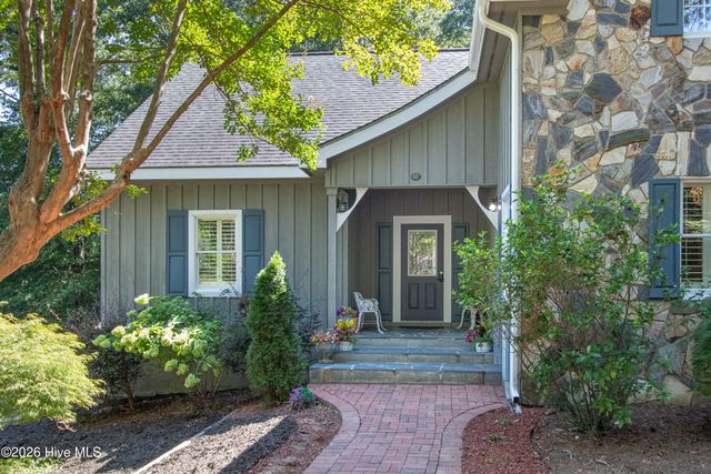 12 Village Lane, Pinehurst, NC 28374