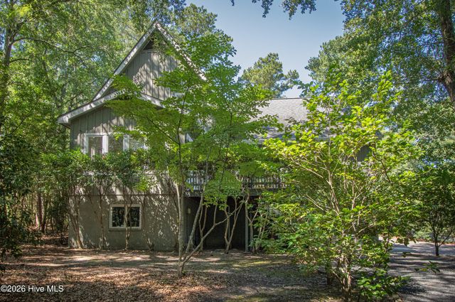 12 Village Lane, Pinehurst, NC 28374