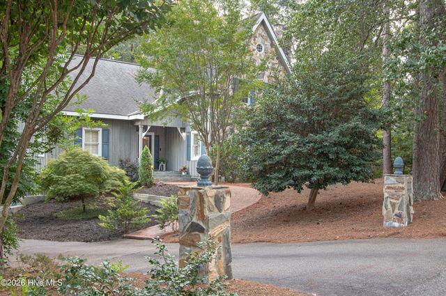 12 Village Lane, Pinehurst, NC 28374