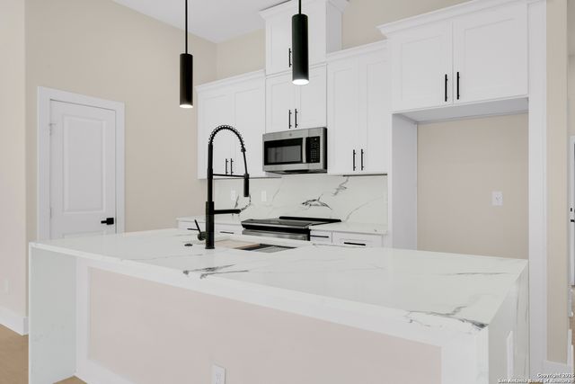 11710 Vance Jackson Rd Unit 702, San Antonio, TX 78230