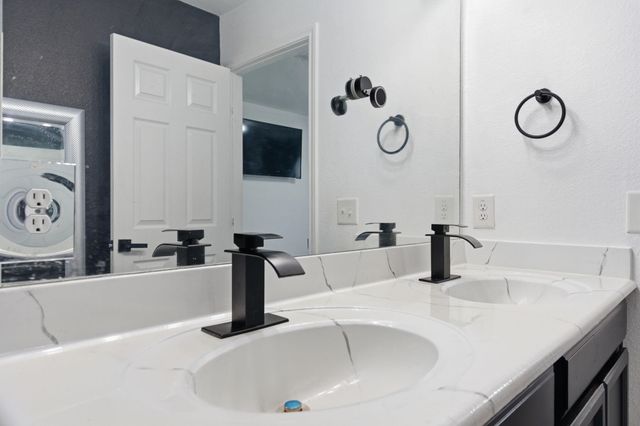 15903 Smithland Drive, Houston, TX 77084