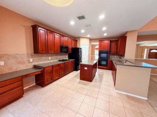 1311 Stanford Drive, Rockwall, TX 75087