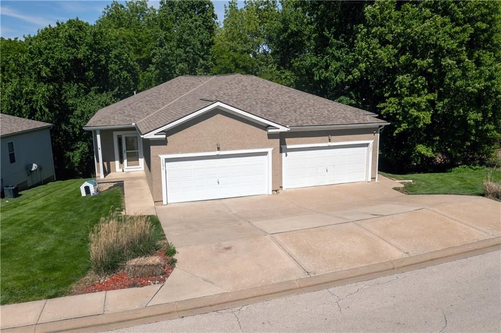 3303 N 103rd Terrace, Kansas City, KS 66109