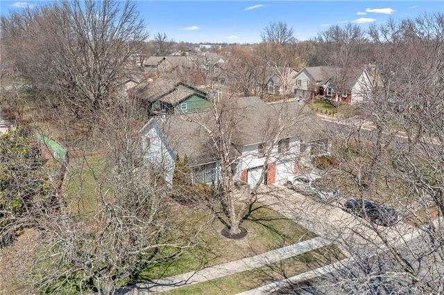 7732 W 152nd Terrace, Overland Park, KS 66223