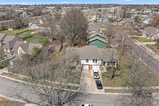 7732 W 152nd Terrace, Overland Park, KS 66223