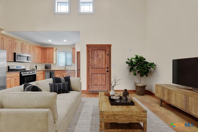 1650 Gruene Vineyard Crossing, New Braunfels, TX 78130