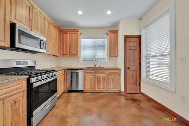 1650 Gruene Vineyard Crossing, New Braunfels, TX 78130