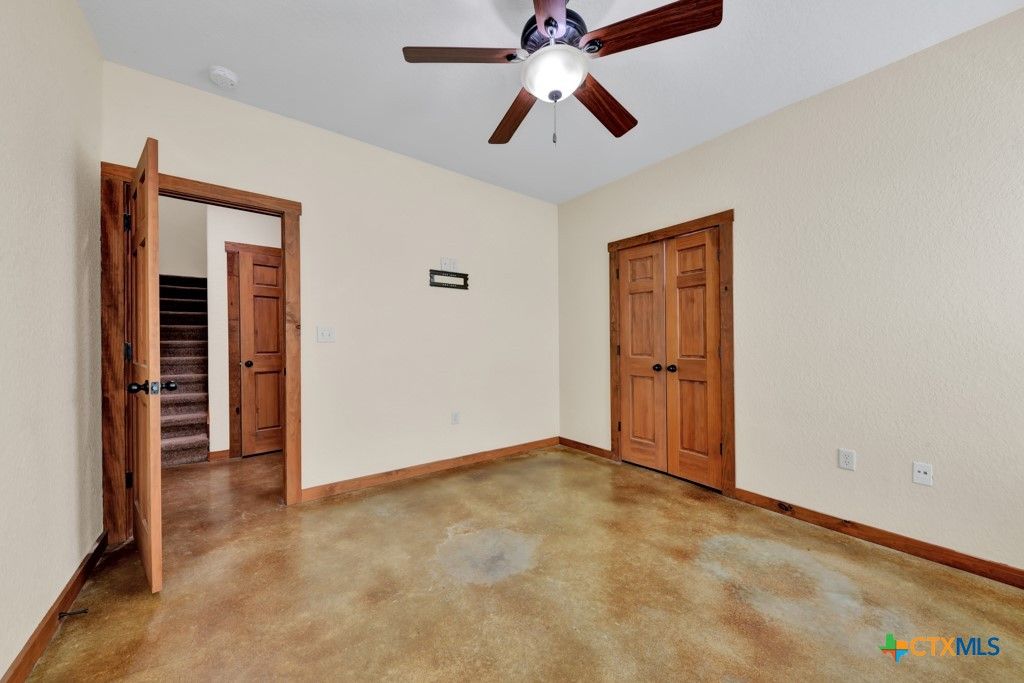 Image 11 of property listing at 1650 Gruene Vineyard Crossing, New Braunfels, TX 78130