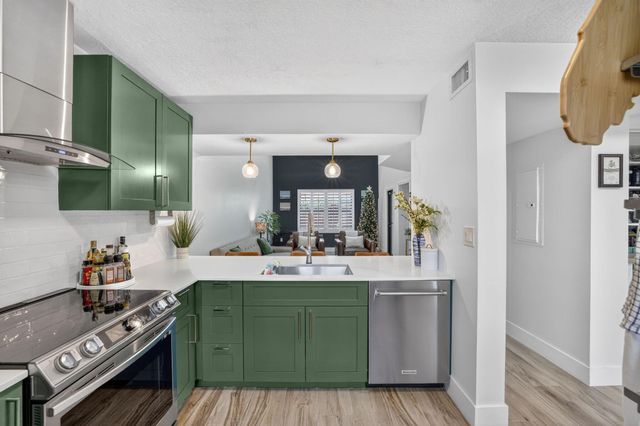 237 City View Drive 237, Fort Lauderdale, FL 33311