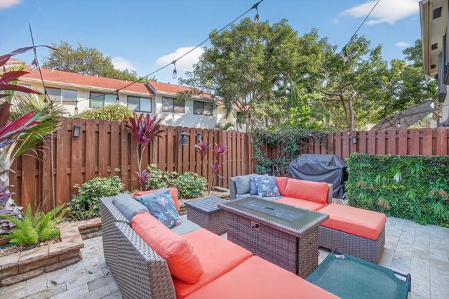 237 City View Drive 237, Fort Lauderdale, FL 33311