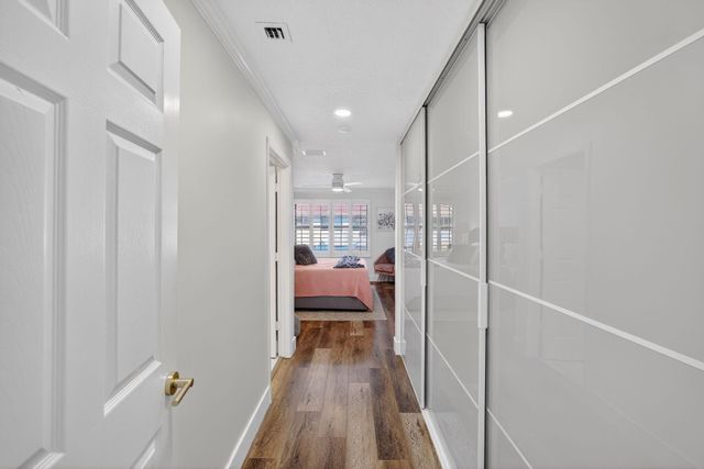 237 City View Drive 237, Fort Lauderdale, FL 33311