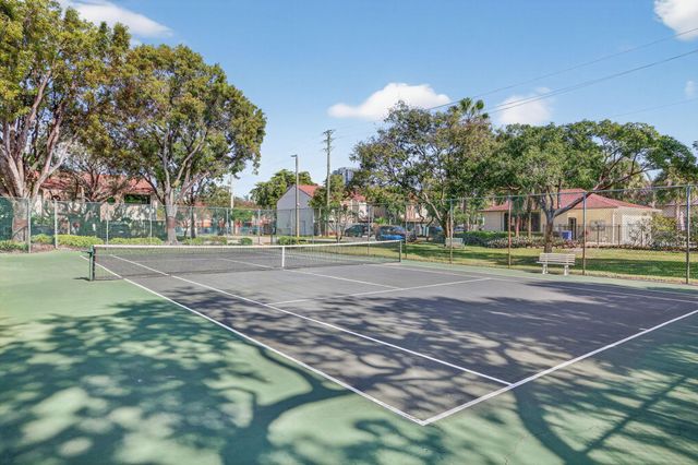 237 City View Drive 237, Fort Lauderdale, FL 33311