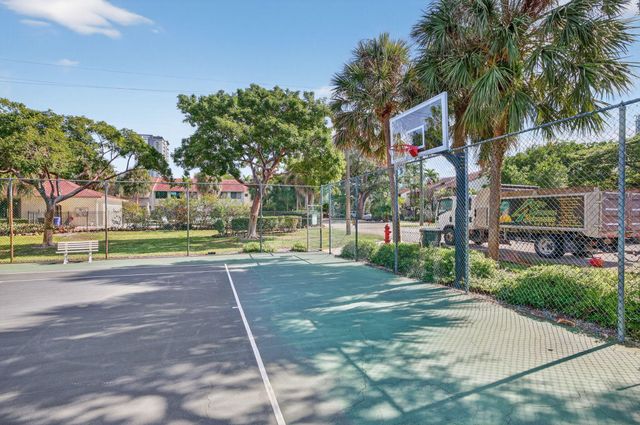 237 City View Drive 237, Fort Lauderdale, FL 33311