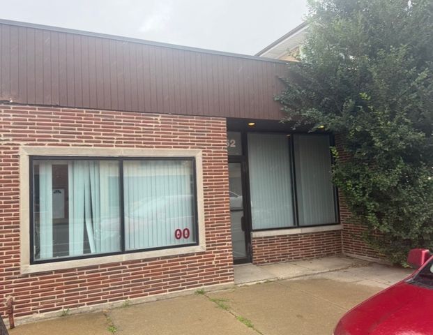 5962 N Elston Avenue, Chicago, IL 60646