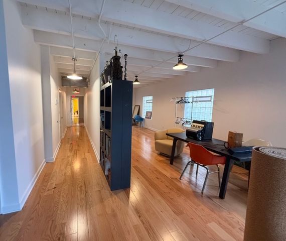 5962 N Elston Avenue, Chicago, IL 60646