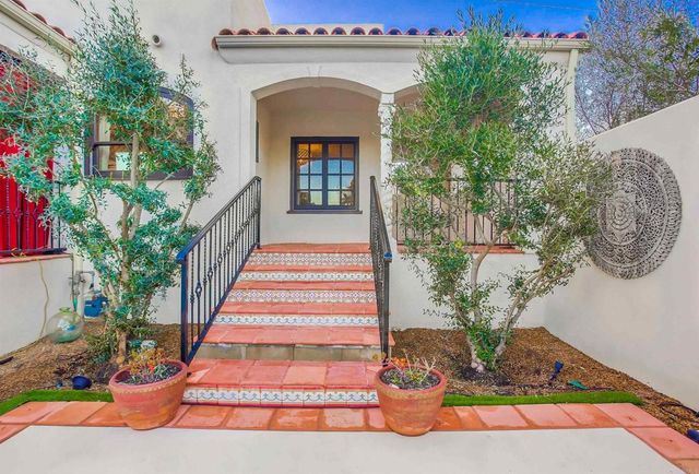 3217 Goldsmith St, San Diego, CA 92106