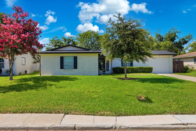 5202 CORAL MIST ST, Kirby, TX 78219
